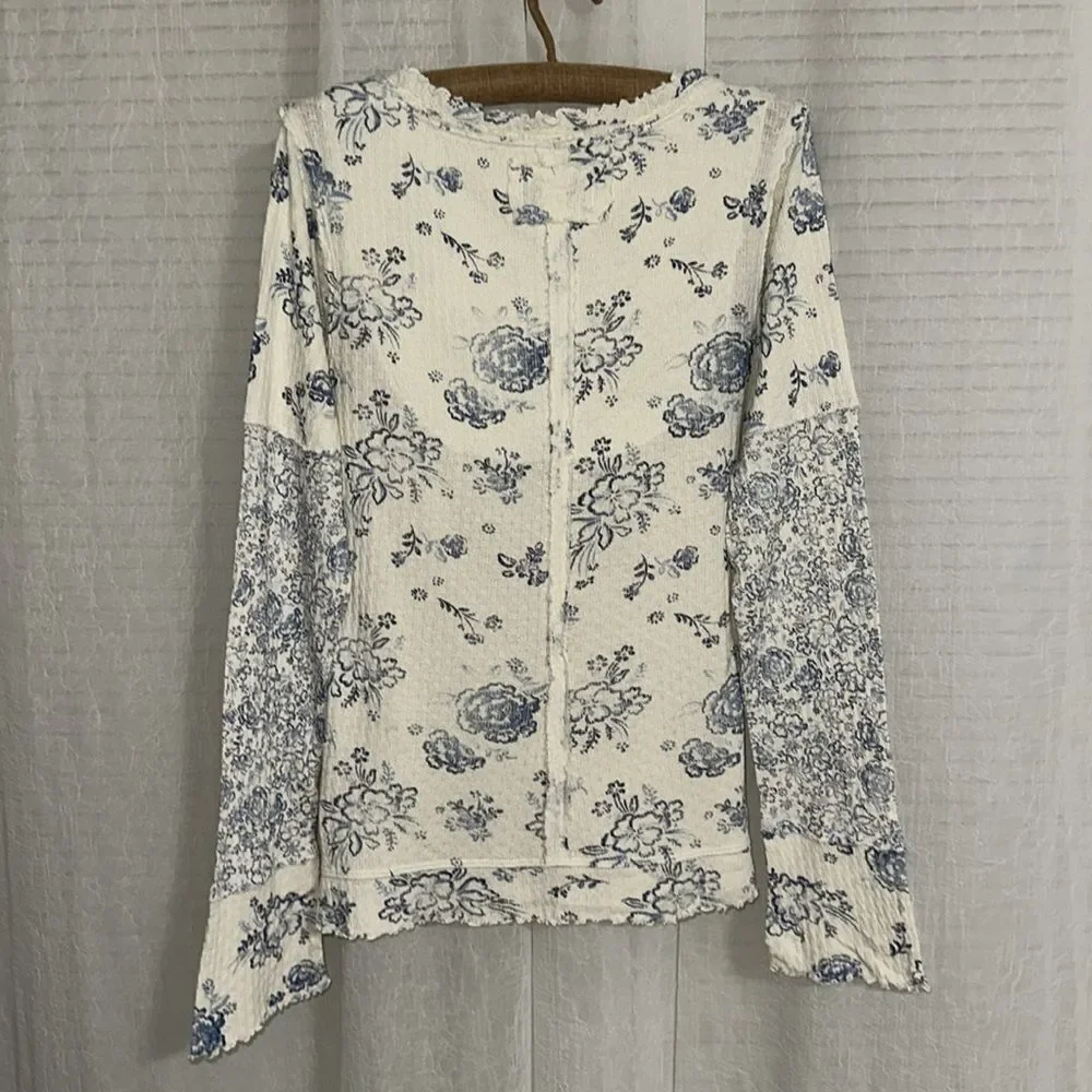 free people XL Ivory Blue Clover Floral Long Sleeve Cotton Thermal Top
